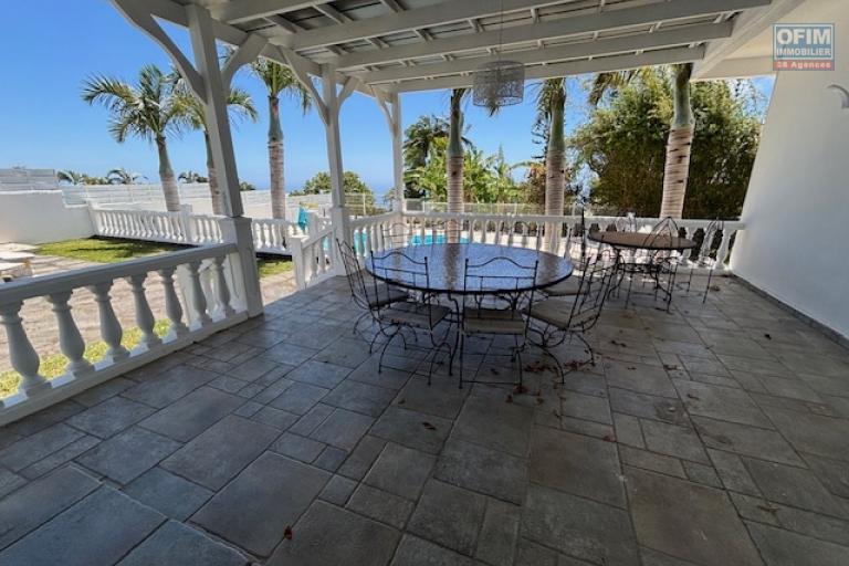 A louer villa T5/6 de plein pieds avec jardin et piscine à La Montagne