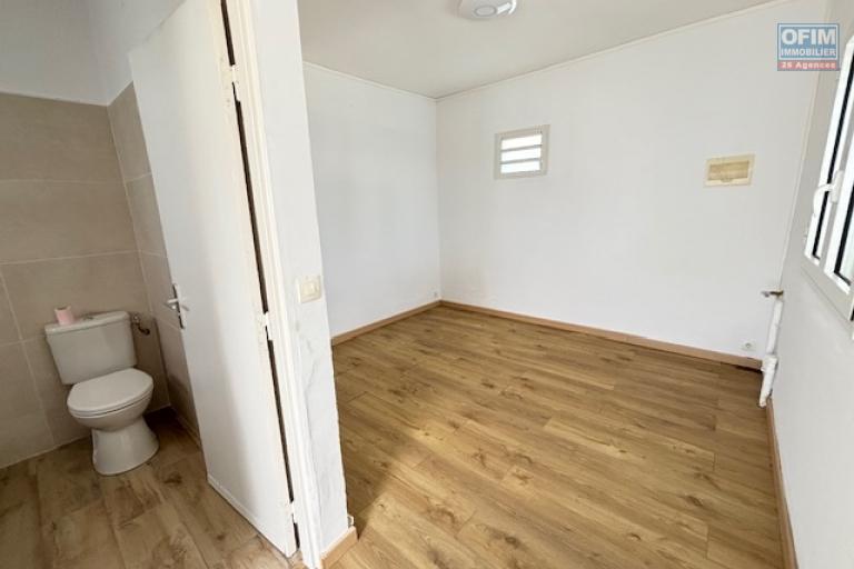 A louer villa T5/6 de plein pieds avec jardin et piscine à La Montagne