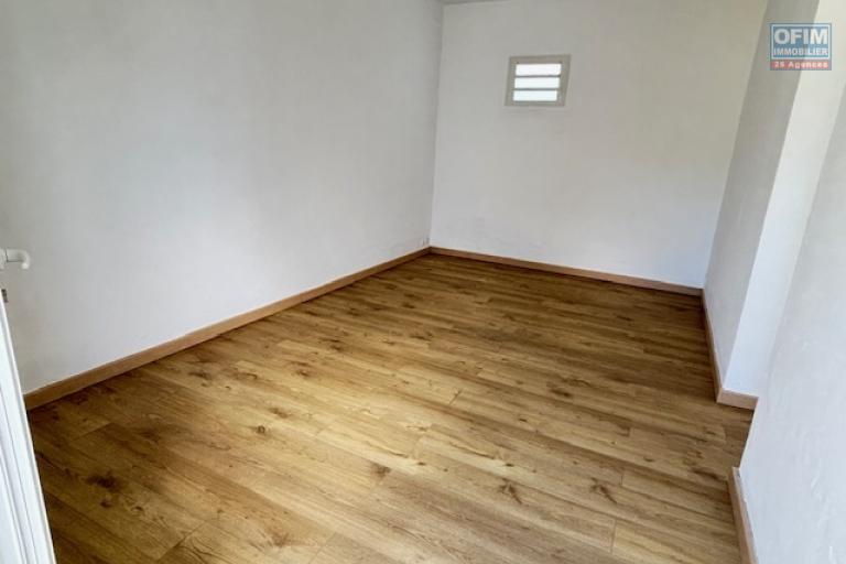 A louer villa T5/6 de plein pieds avec jardin et piscine à La Montagne