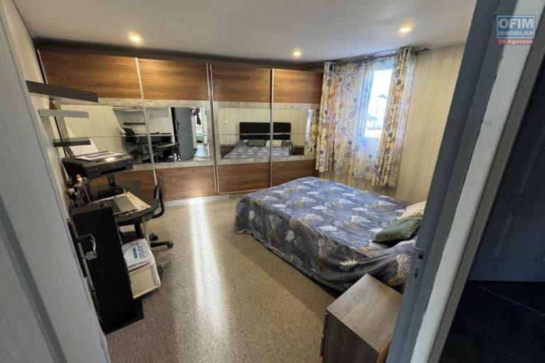 A vendre magnifique villa meublée de type F4 avec grande mezzanine au Tampon 13 éme