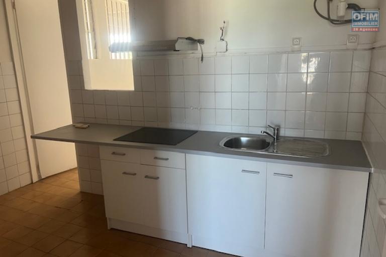 A louer Appartement T4 centre ville de SAINT LOUIS