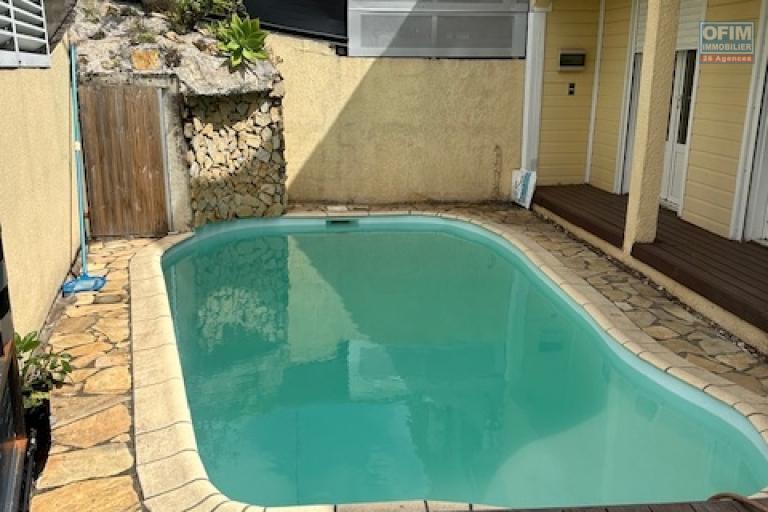 Venez découvrir cette belle Villa Duplex F5 au Tampon dans le quartier calme de la Pointe