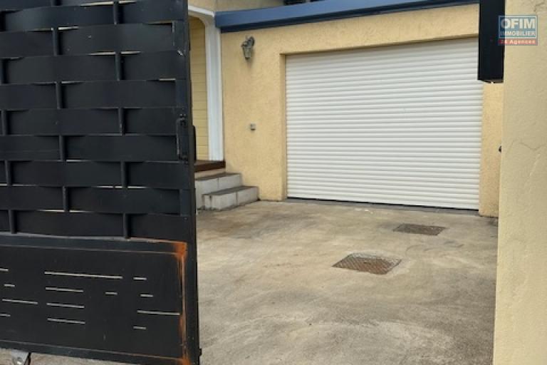 Venez découvrir cette belle Villa Duplex F5 au Tampon dans le quartier calme de la Pointe