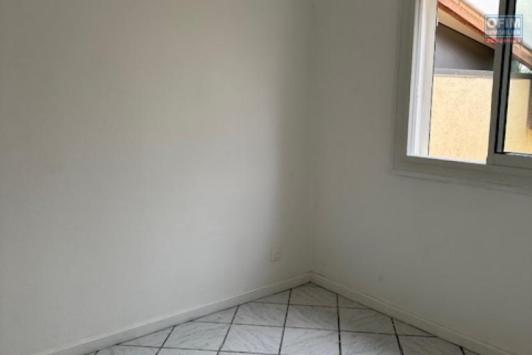 Venez découvrir cette belle Villa Duplex F5 au Tampon dans le quartier calme de la Pointe