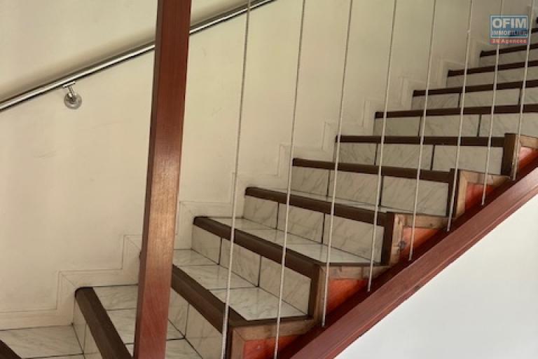 Venez découvrir cette belle Villa Duplex F5 au Tampon dans le quartier calme de la Pointe