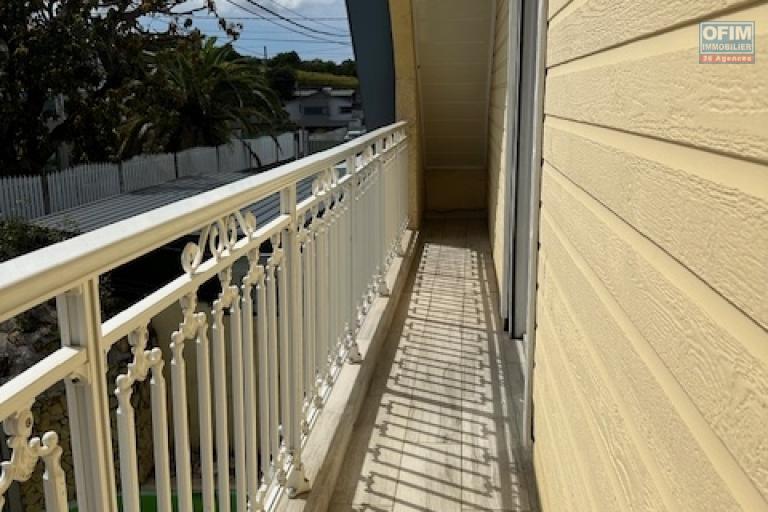 Venez découvrir cette belle Villa Duplex F5 au Tampon dans le quartier calme de la Pointe