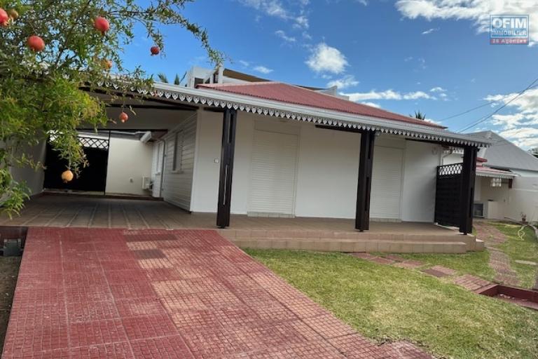 Charmante maison F4 meublée à Terre-Sainte Proche CHU