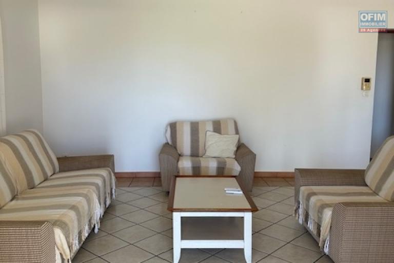 Charmante maison F4 meublée à Terre-Sainte Proche CHU