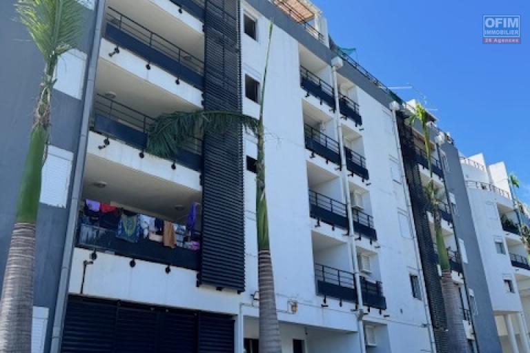 A vendre ce bel et spacieux de type  F1 de 41,32m2 habitable sur la résidence PASSERELLE à Sainte Clotilde.