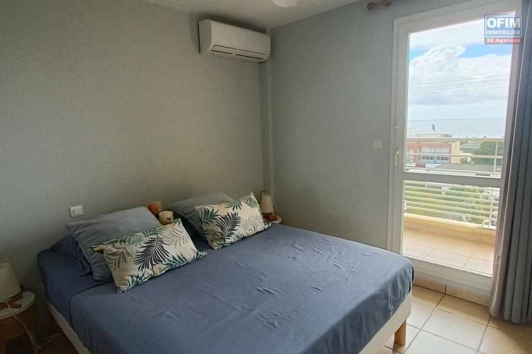 A vendre magnifique appartement 3 chambres avec vue sur mer et 2 parkings au centre ville de Saint-Denis