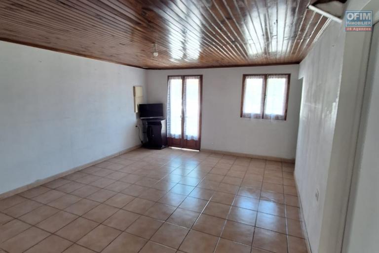 A vendre maison à la Rivière des Galets au Port.