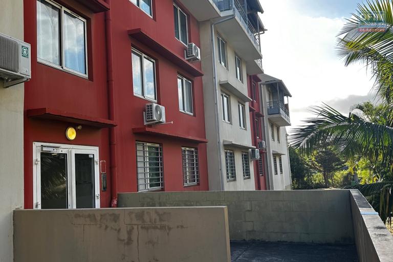 A louer Studio meublé de 19,66  m² dans Résidence étudiante central fac 8 à proximité du CHU de Saint-Pierre