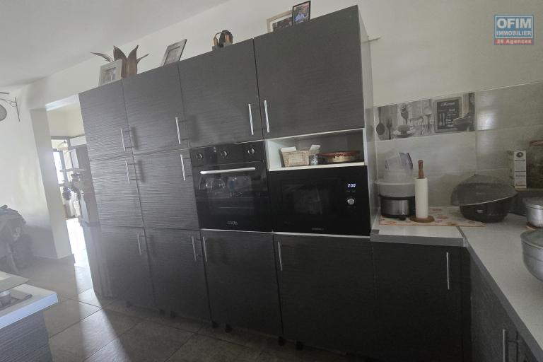 ???? À Vendre – Superbe Villa F5 de 130 m² avec Piscine sur Terrain de 600 m²
