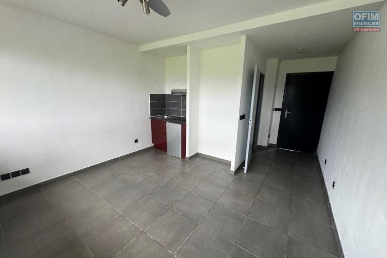 A vendre 2 studios côte à côte face à l'université du Tampon  idéal pour investissement locatif