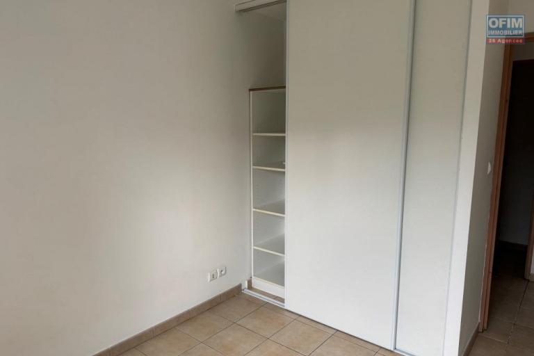 A louer joli appartement de type F3 au centre ville du Tampon