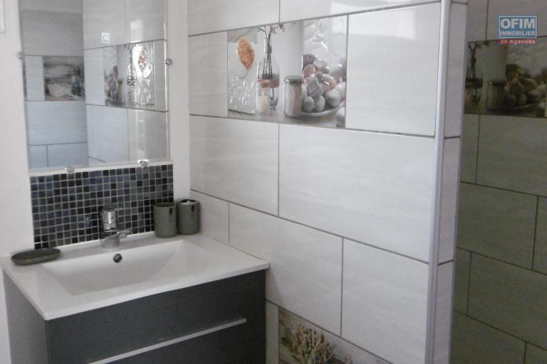 IMMEUBLE sur Terre Sainte sur une parcelle de 309 m2