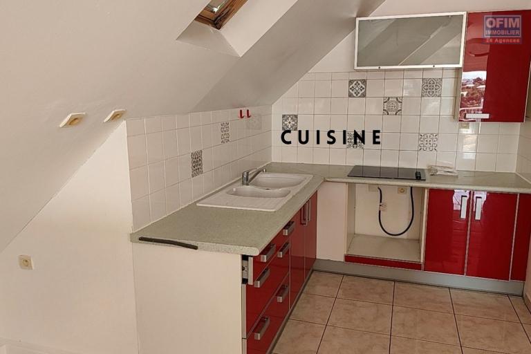 Vente Appartement T4 sous comble de 130m2 à Saint-Denis 974 - Moufia