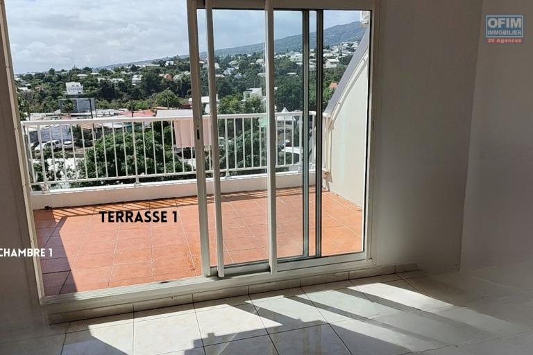 Vente Appartement T4 sous comble de 130m2 à Saint-Denis 974 - Moufia
