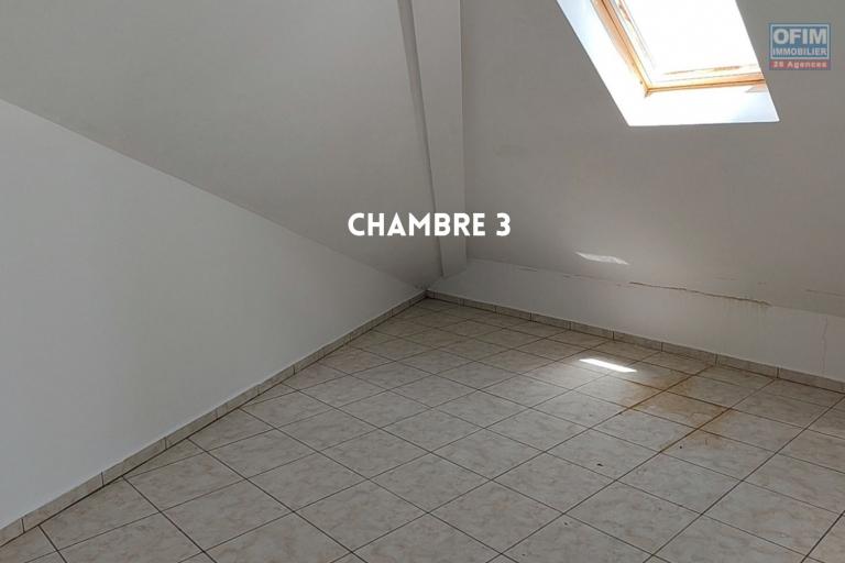 Vente Appartement T4 sous comble de 130m2 à Saint-Denis 974 - Moufia