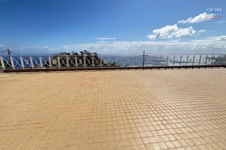 A louer maison de type T5 à la Montagne chemin de la Vigie