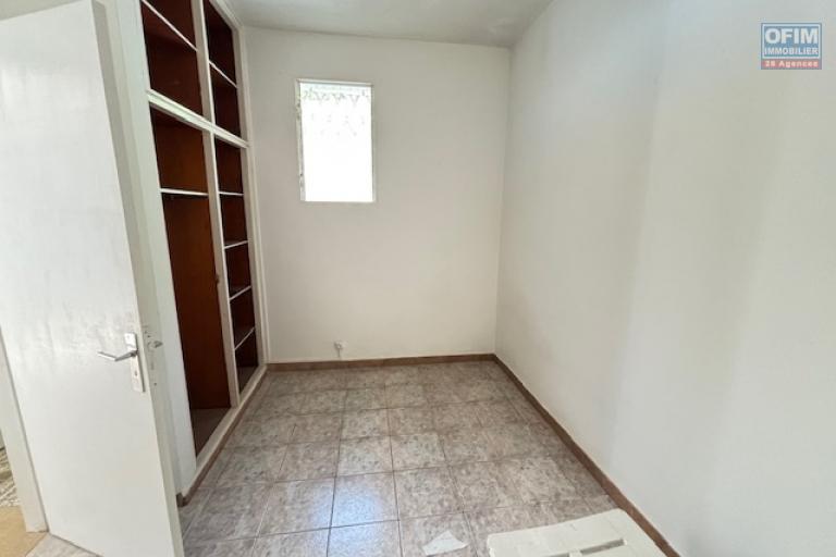 A louer maison de type T5 à la Montagne chemin de la Vigie