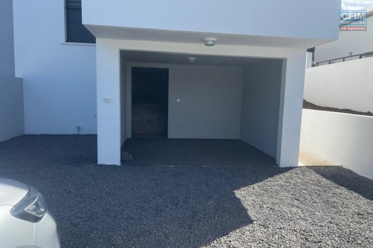 A Louer Villa  de type F4 garage avec une belle vue.