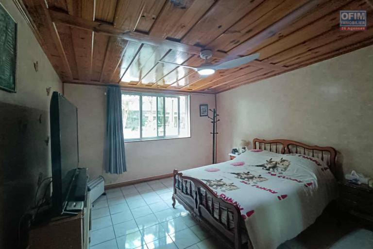 A VENDRE A LA CHALOUPE SAINT-LEU APPARTEMENT T6/7