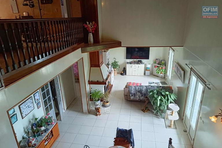 A VENDRE A LA CHALOUPE SAINT-LEU APPARTEMENT T6/7