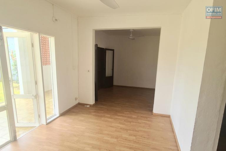 MAISON F4, GRAND JARDIN, PROXIMITÉ DU COLLÉGE