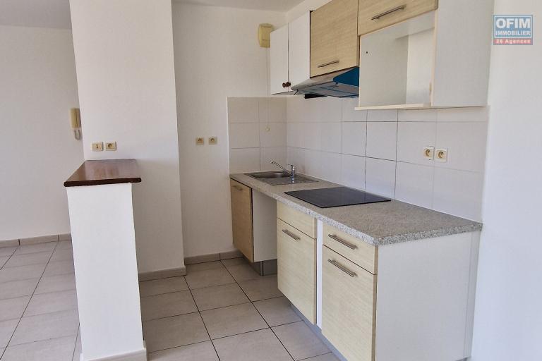 A louer - Appart T2 avec terrasse et vue dégagée - Sainte Marie