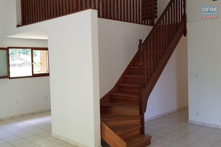 À louer – Spacieuse villa F5 avec garage, en fond d’impasse très calme à Saint-Louis (Belle Vue)