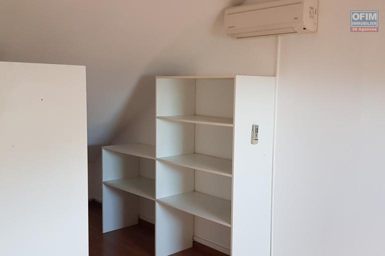 À louer – Spacieuse villa F5 avec garage, en fond d’impasse très calme à Saint-Louis (Belle Vue)