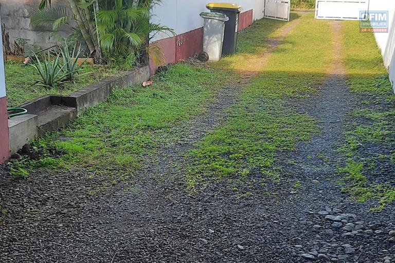 A louer maison de type F4 avec 3 chambres, sur saint-André, avec jardin, prés de champ borne, quartier calme