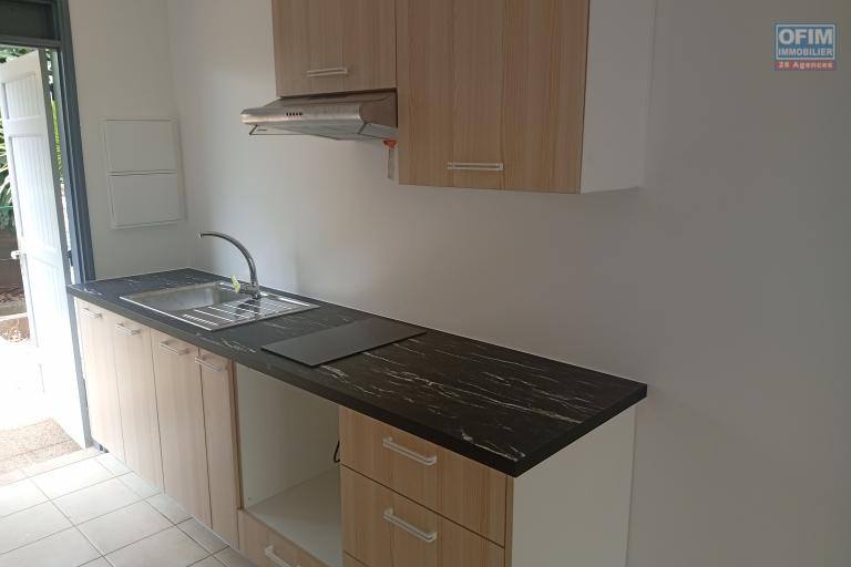 A LOUER STUDIO EN REZ DE JARDIN DE 36 M2 DE SURFACE A LA SALINE LES BAINS