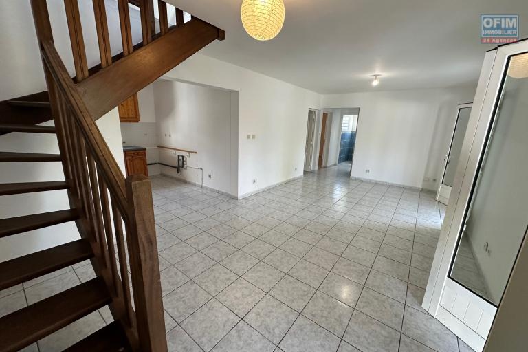 A louer jolie villa F4/5 dans lotissement résidentiel en centre ville de Bras-Panon