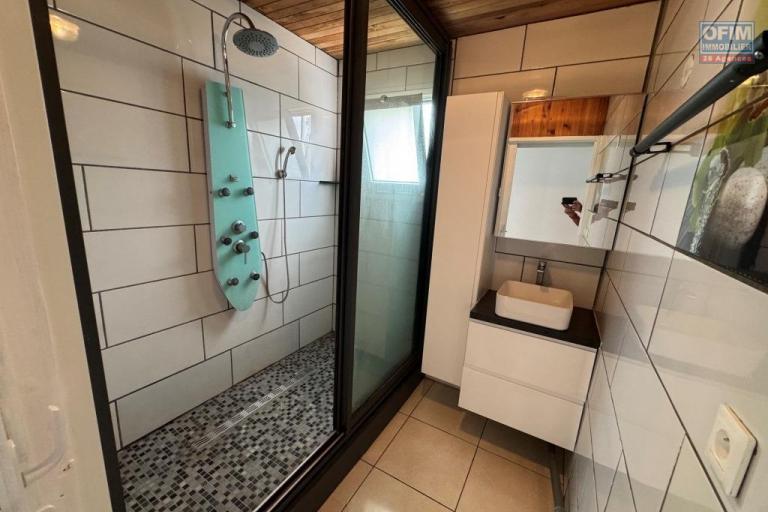 A louer charmante villa de type F4 Piton Hyacinthe la Plaine des Cafres