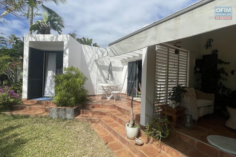 À Vendre – Maison d’Exception à Cap Champagne – Boucan Canot (97434) - face avant villa