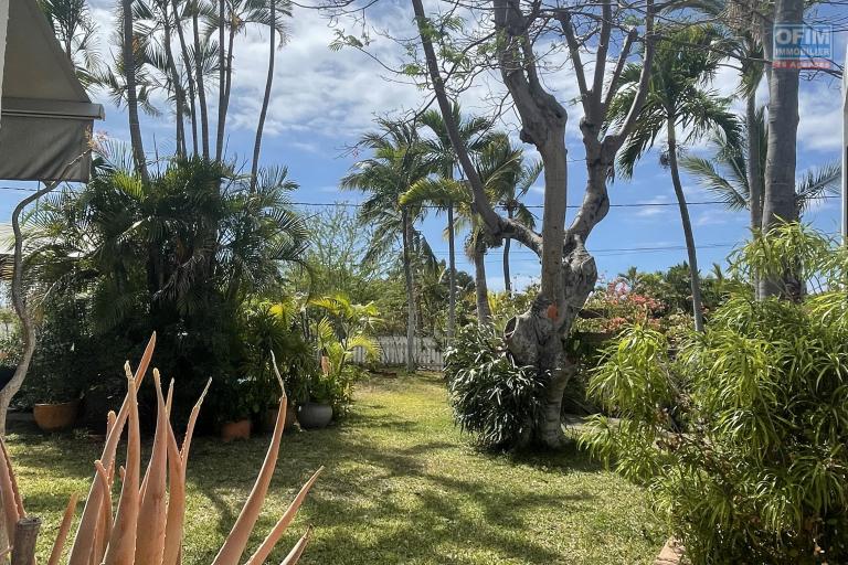 À Vendre – Maison d’Exception à Cap Champagne – Boucan Canot (97434) - jardin arboré villa