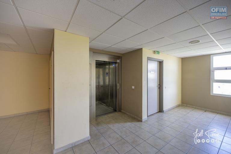 A louer appartement F2 au R+3 à Saint-André