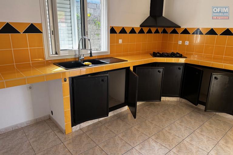 A louer jolie villa de type F4 dans lotissement résidentiel