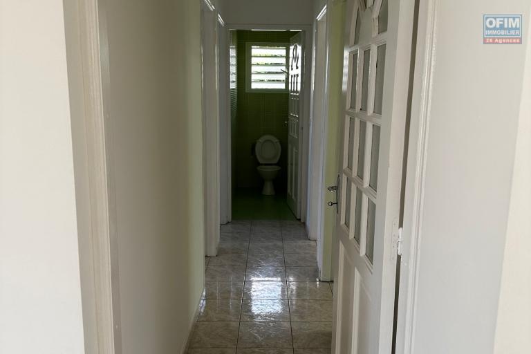 A louer jolie villa de type F4 dans lotissement résidentiel