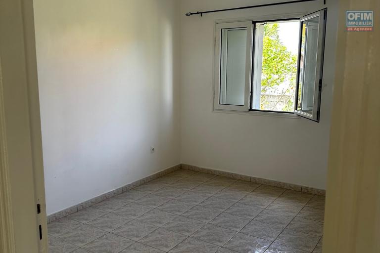 A louer jolie villa de type F4 dans lotissement résidentiel