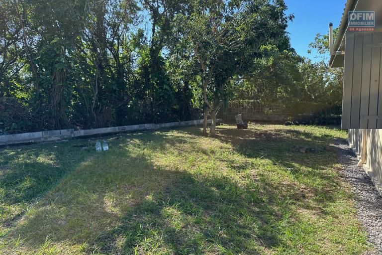 A louer villa F4 avec grand jardin clôturée sur lotissement résidentiel à champ-borne