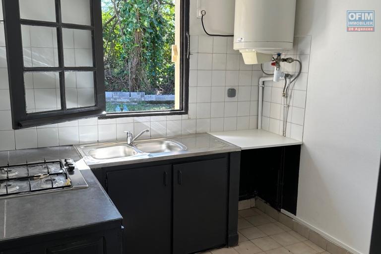 A louer villa F4 avec grand jardin clôturée sur lotissement résidentiel à champ-borne