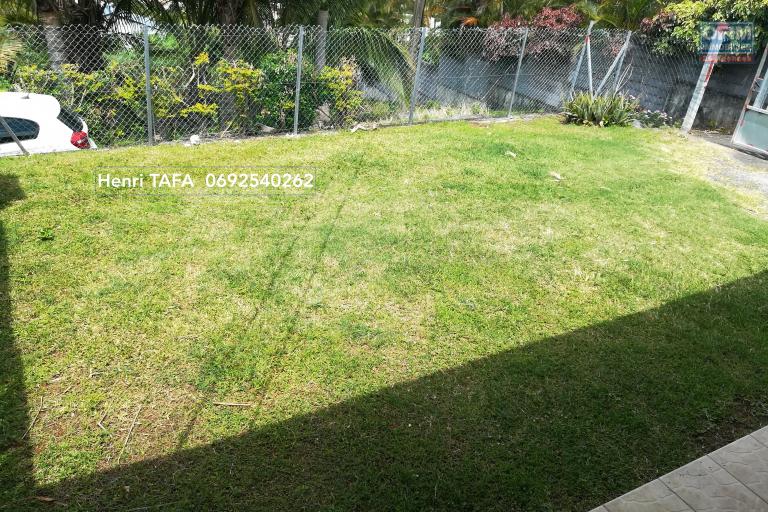 Maison F4 à étage de 74 m2