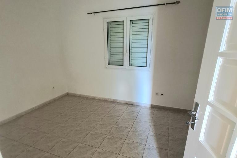 GRANDE MAISON DE 110 M2, AVEC 3 CHAMBRES, JARDIN, TERRASSE