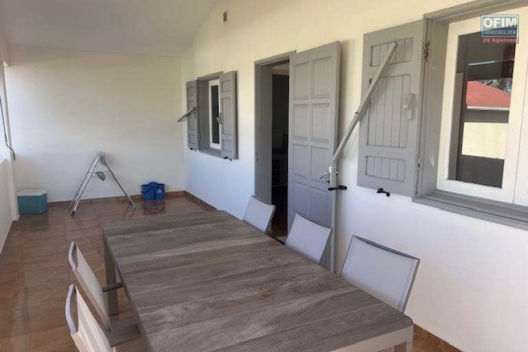 A louer Appartement T4 meublée atypique à 300m de l'océan