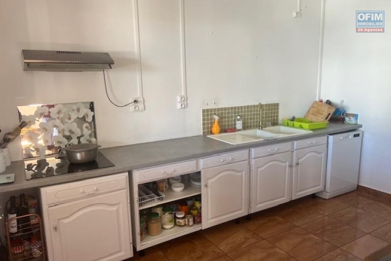 A louer Appartement T4 meublée atypique à 300m de l'océan