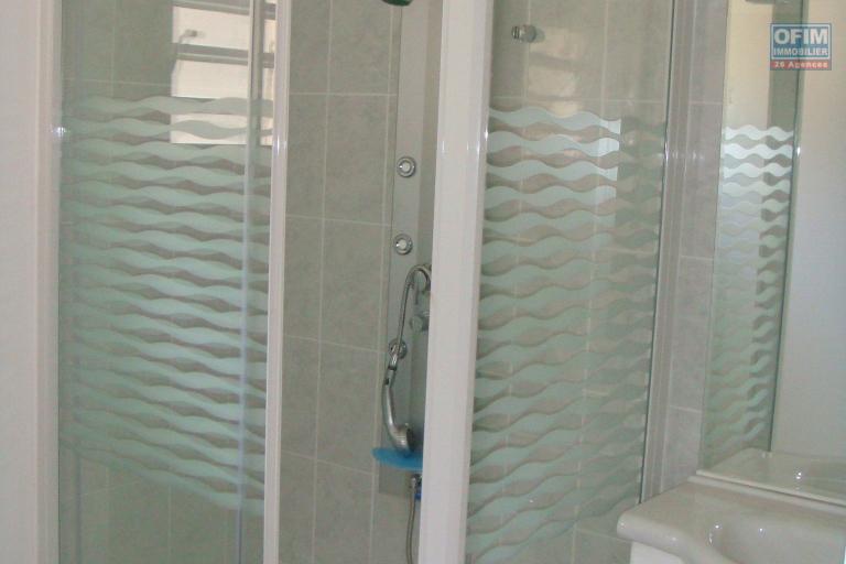 A vendre T3 duplex dans la résidence les huppes de bourbon à La Montagne