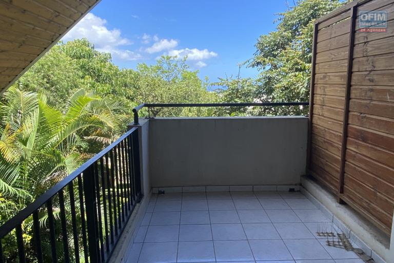 A vendre T3 duplex dans la résidence les huppes de bourbon à La Montagne